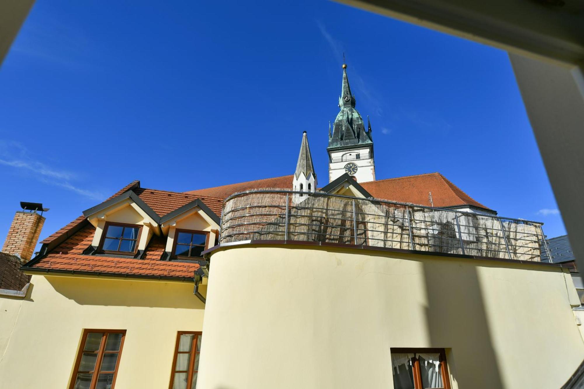 Apartmány Na Náměstí 85 Jindrichuv Hradec Quarto foto